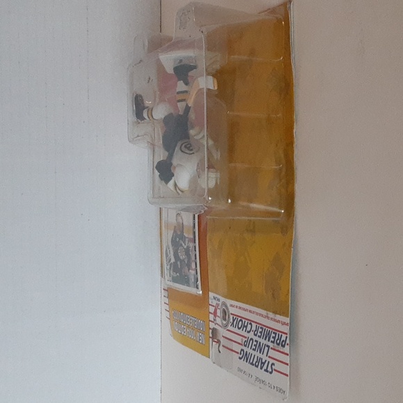 Adam Oates Boston Bruins NHL Starting Lineup Hockey Figure NEW 1994 Edition - Picture 6 of 8
